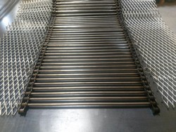 esteira mista com chapa de aço